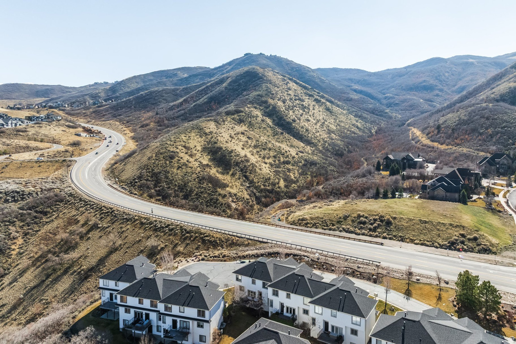 941 BEARTOOTH CIR Draper, UT 84020