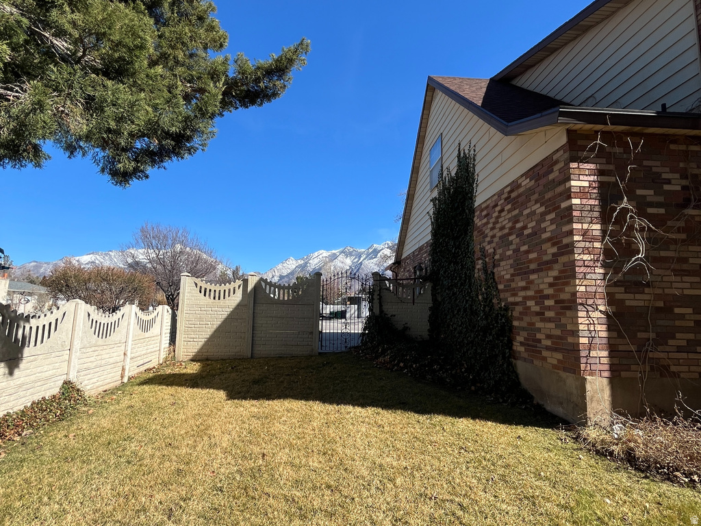 10866 S SAVANNAH DR DR Sandy, UT 84094