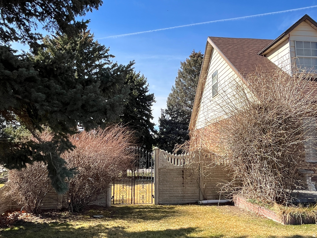 10866 S SAVANNAH DR DR Sandy, UT 84094