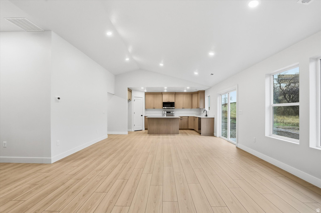 233 W 1470 S Tremonton, UT 84337