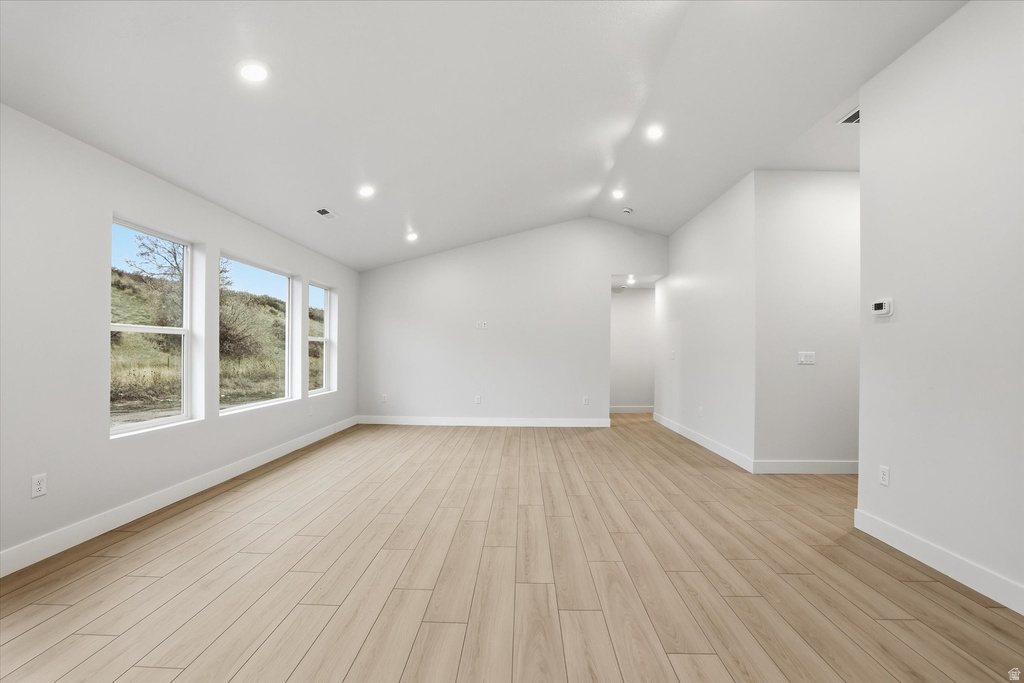 233 W 1470 S Tremonton, UT 84337