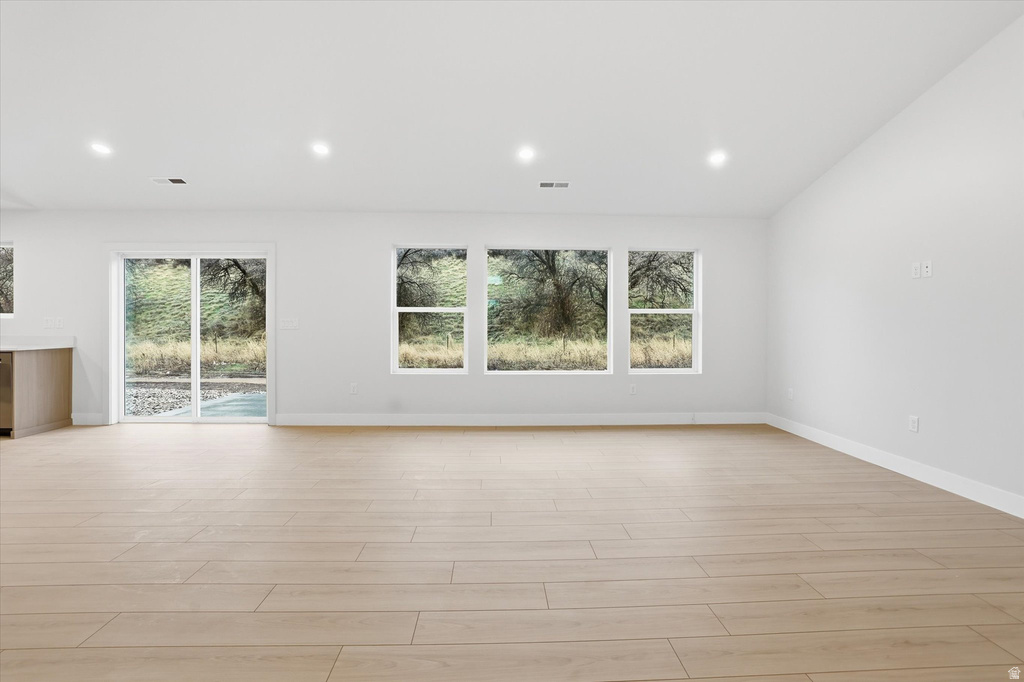 233 W 1470 S Tremonton, UT 84337