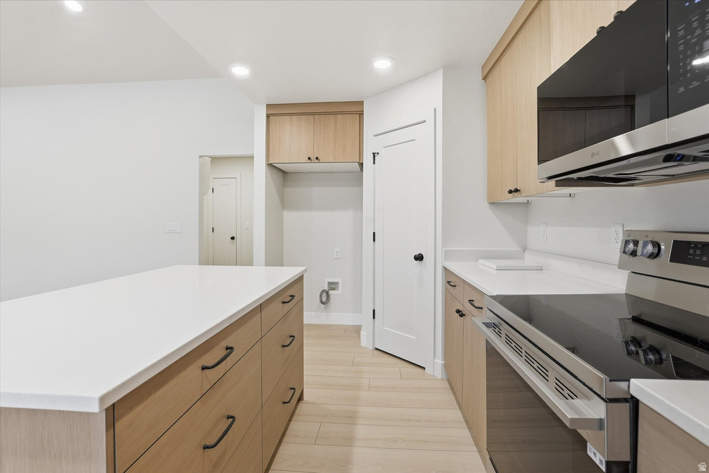 233 W 1470 S Tremonton, UT 84337