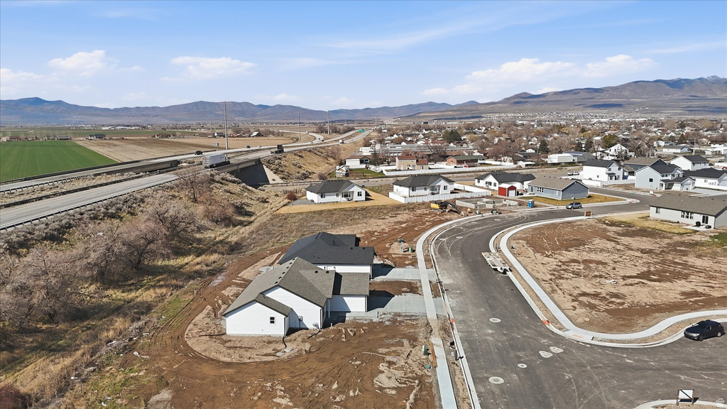 229 W 1470 S Tremonton, UT 84337