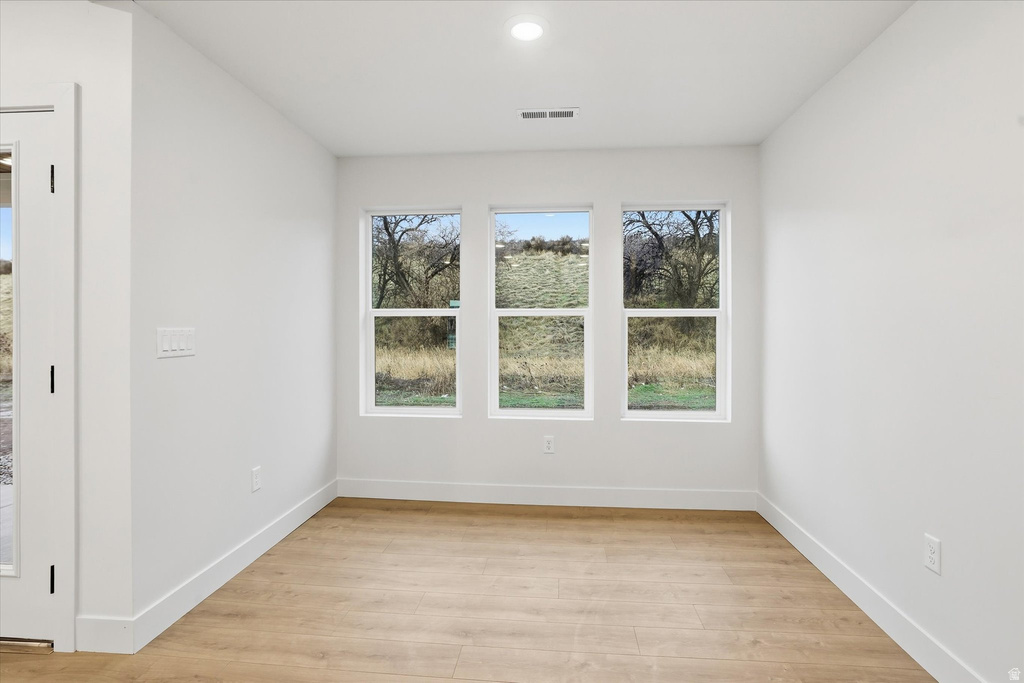 229 W 1470 S Tremonton, UT 84337