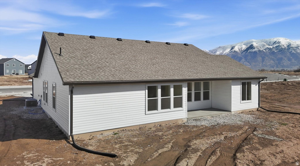 229 W 1470 S Tremonton, UT 84337