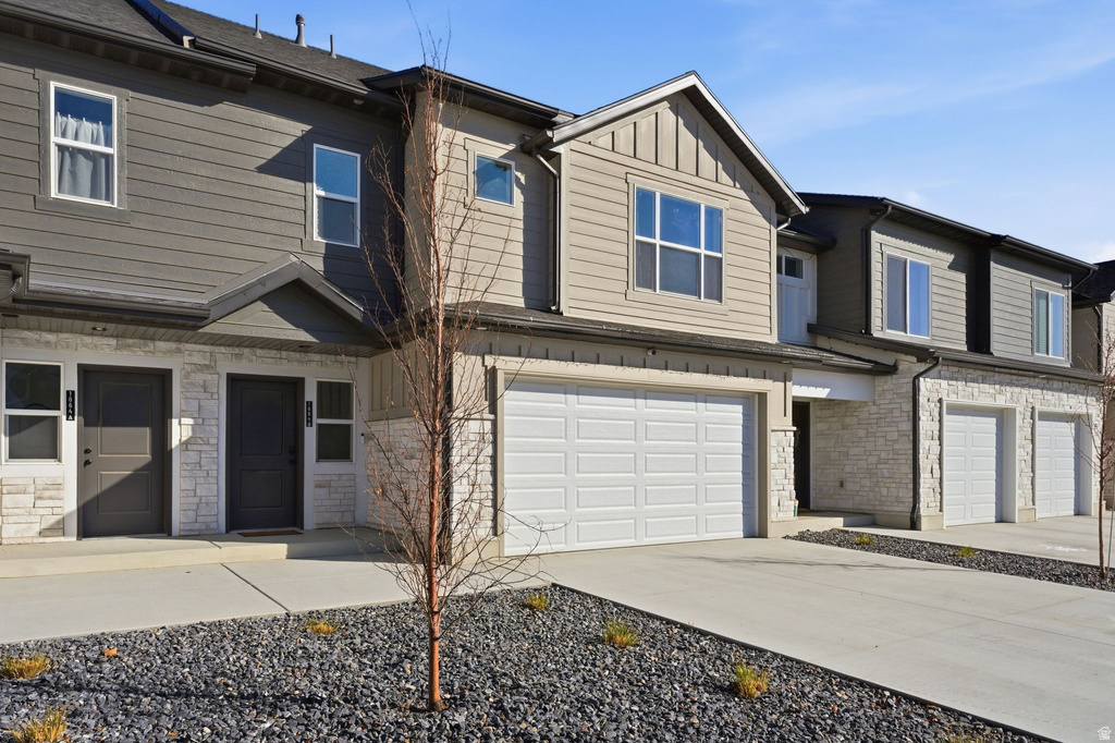 1664 W 2975 S #B Syracuse, UT 84075