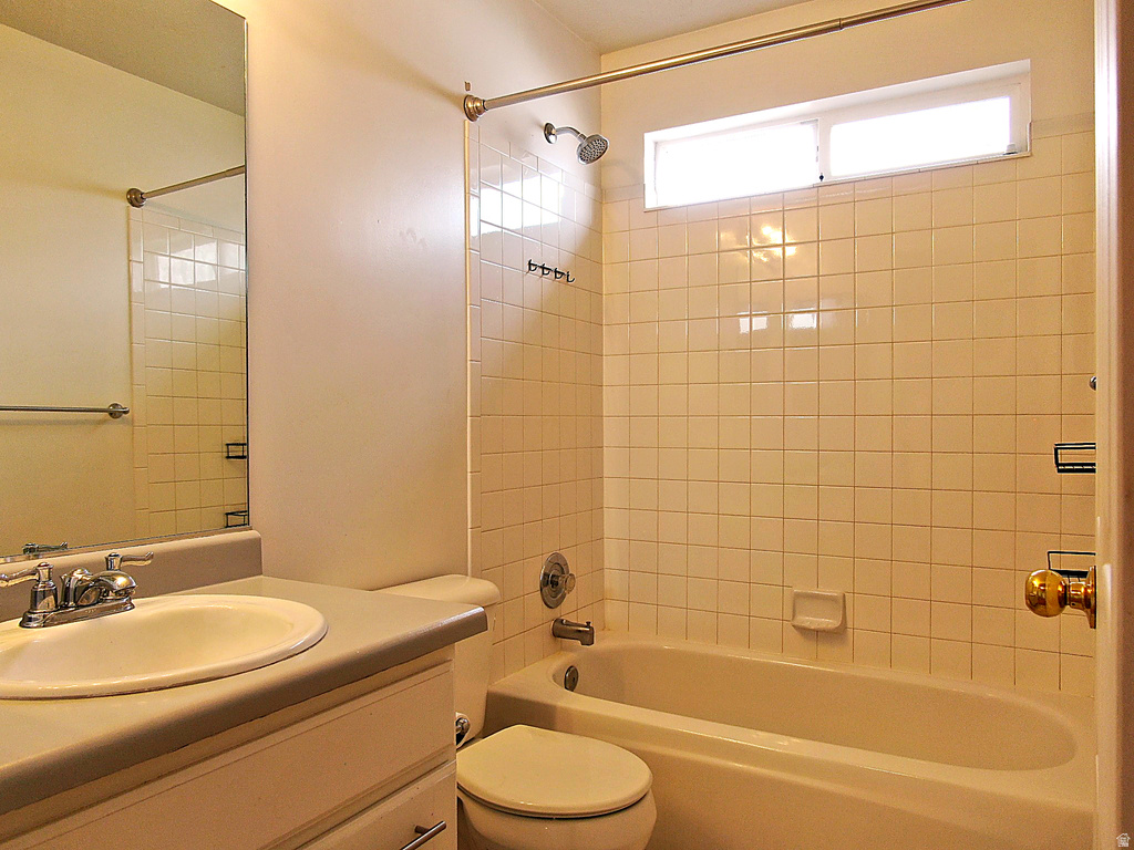 93 E SPYGLASS DR Stansbury Park, UT 84074