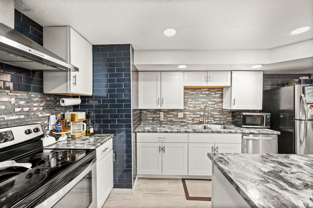 2088 E RAINBOW POINTE DR Holladay, UT 84124