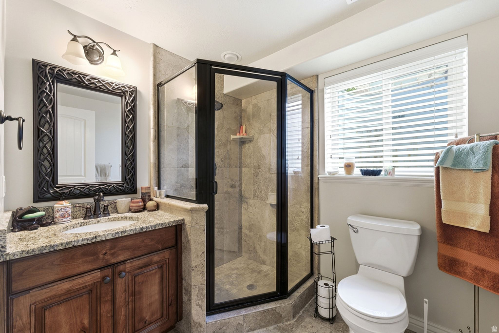 56 WHITAKER CIR Kaysville, UT 84037