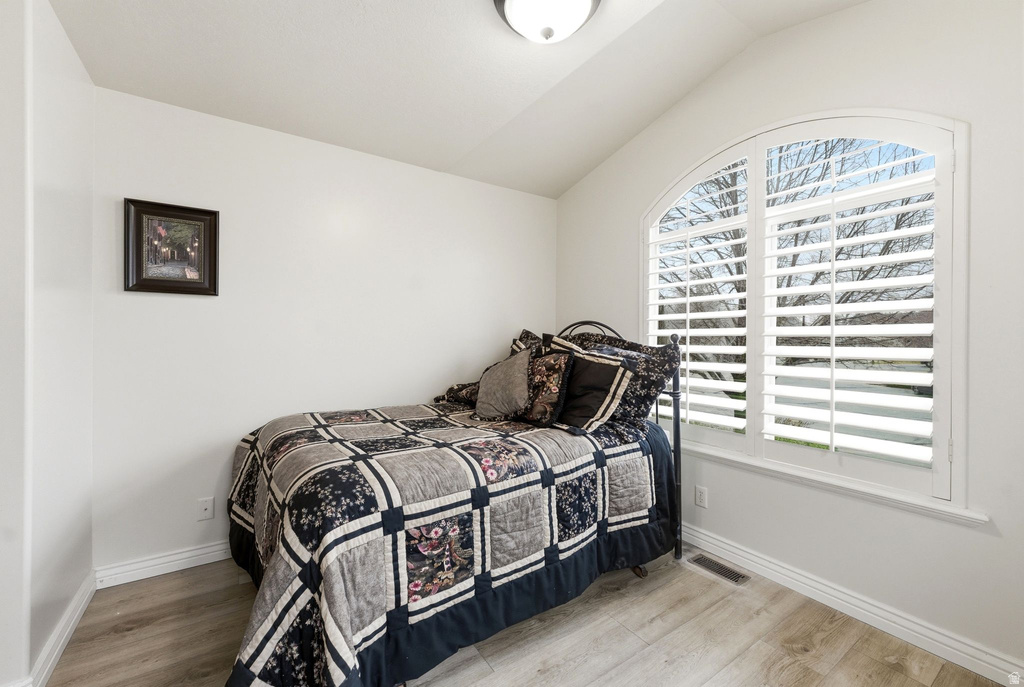 56 WHITAKER CIR Kaysville, UT 84037