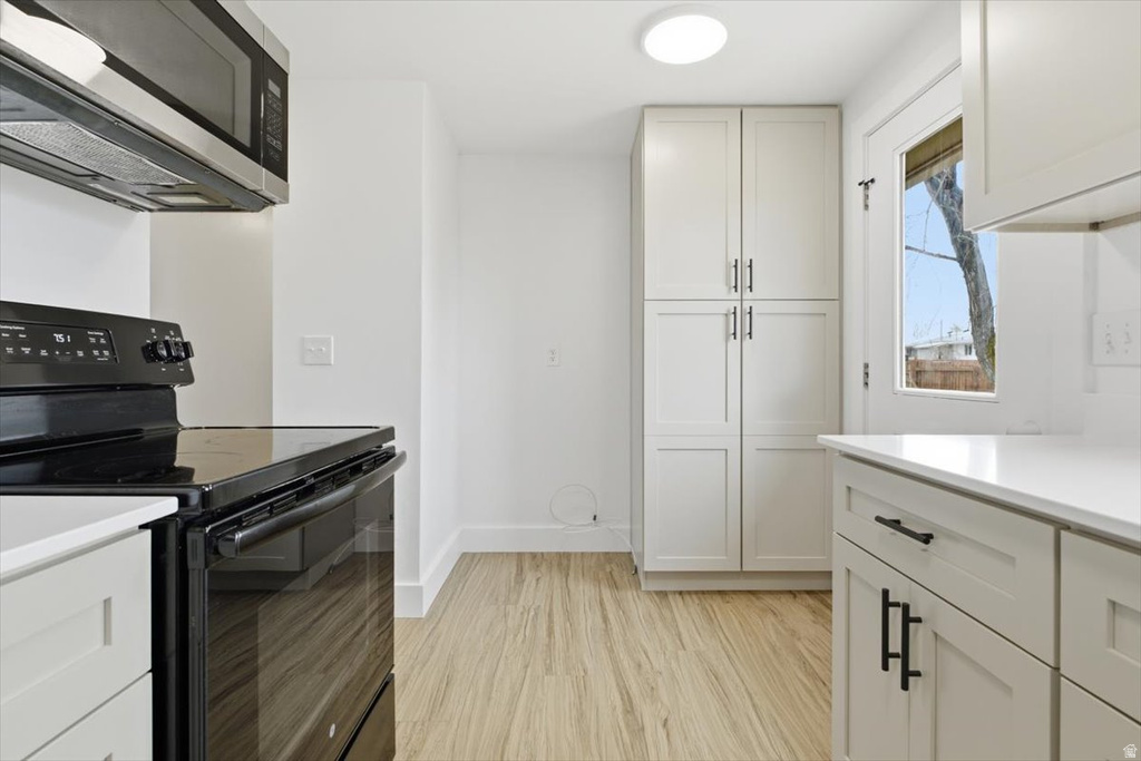 355 SCENIC VIEW DR Hyrum, UT 84319