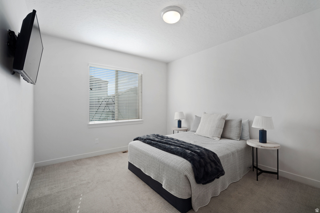 1991 S MOUNTAIN VIEW BLVD Woods Cross, UT 84087