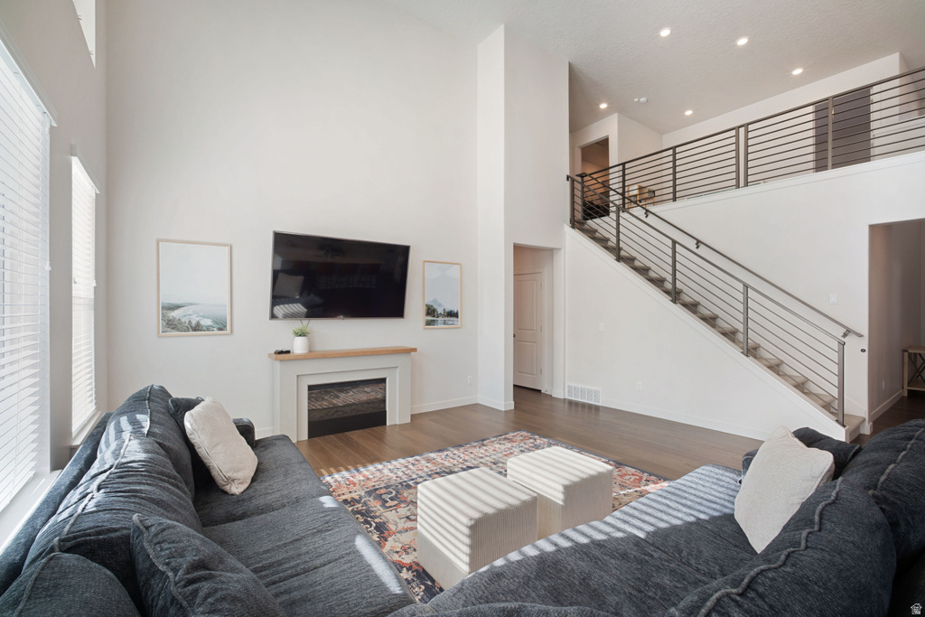 1991 S MOUNTAIN VIEW BLVD Woods Cross, UT 84087