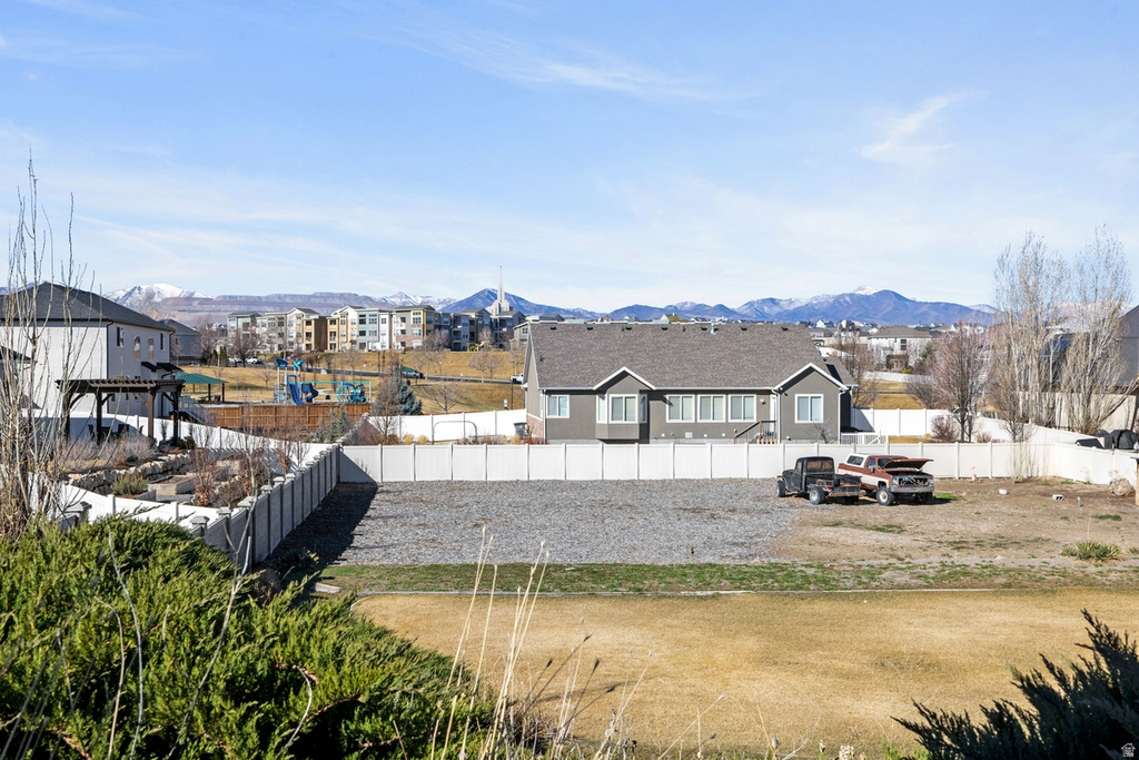 11010 S LUCAS LN South Jordan, UT 84095