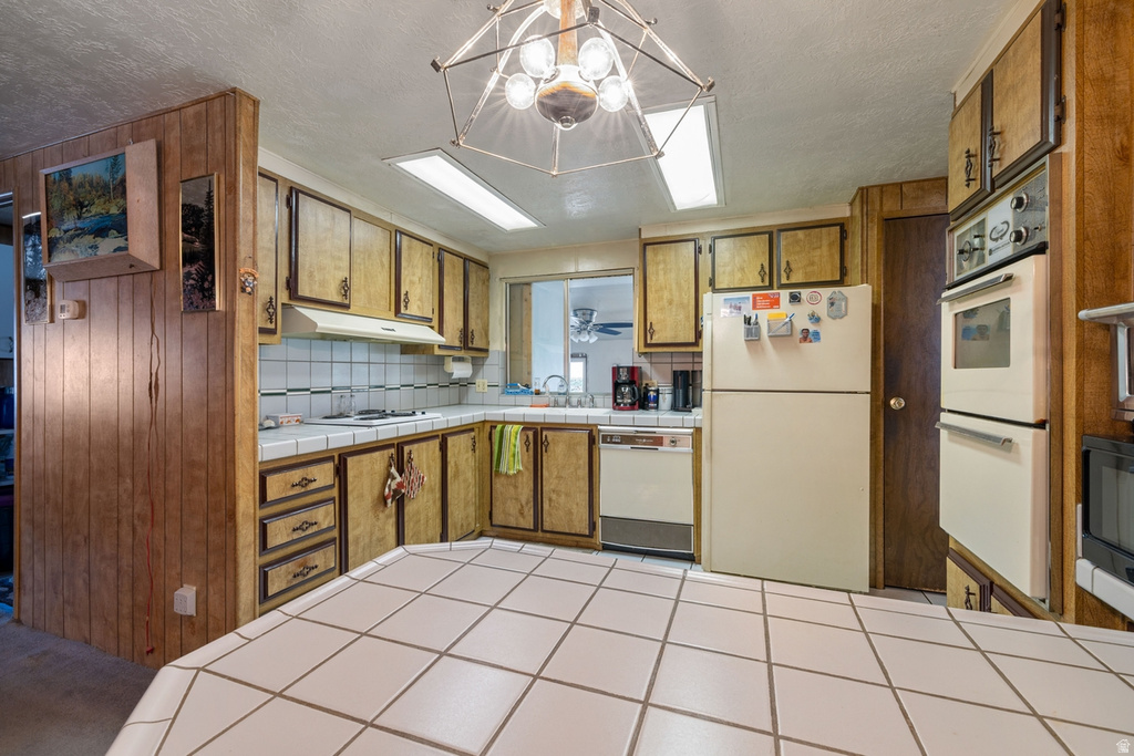 11010 S LUCAS LN South Jordan, UT 84095