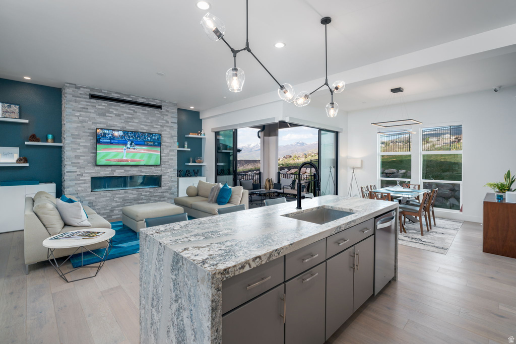 789 S MILLER AVE North Salt Lake, UT 84054