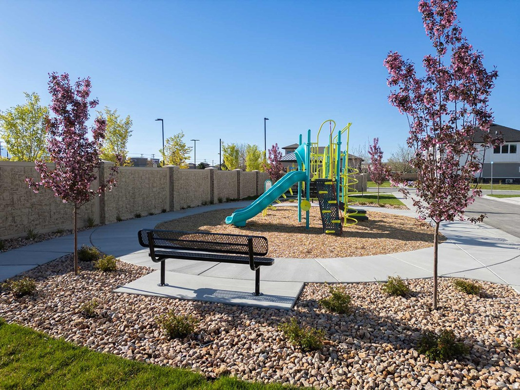 2889 S ARFONS BAY #3 Herriman, UT 84096