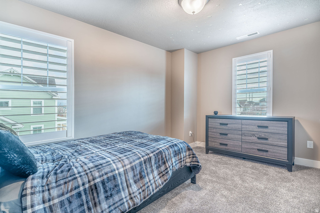 356 N APPLE LEAF AVE Kaysville, UT 84037