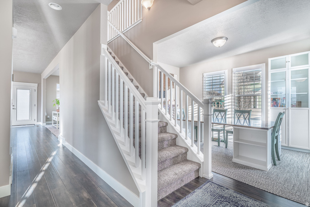 356 N APPLE LEAF AVE Kaysville, UT 84037