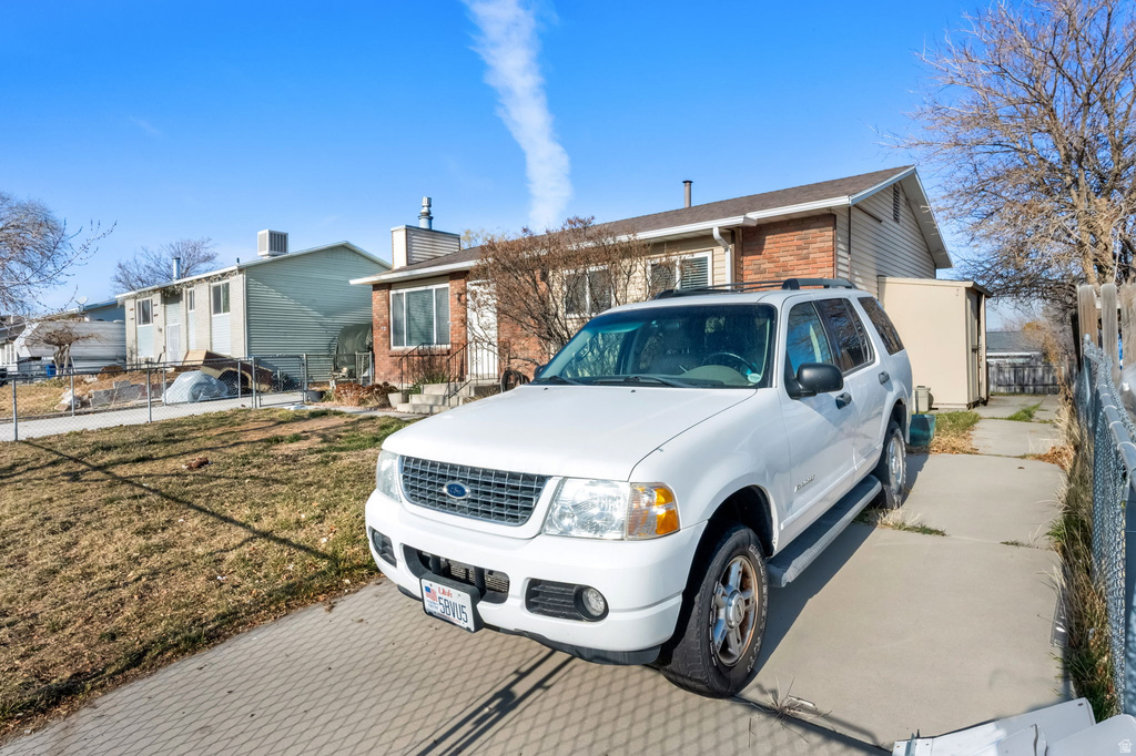 4917 S FARAH DR Kearns, UT 84118