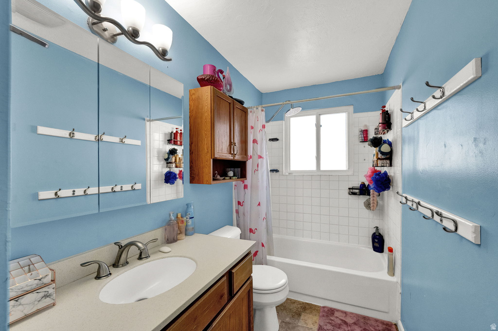 4917 S FARAH DR Kearns, UT 84118