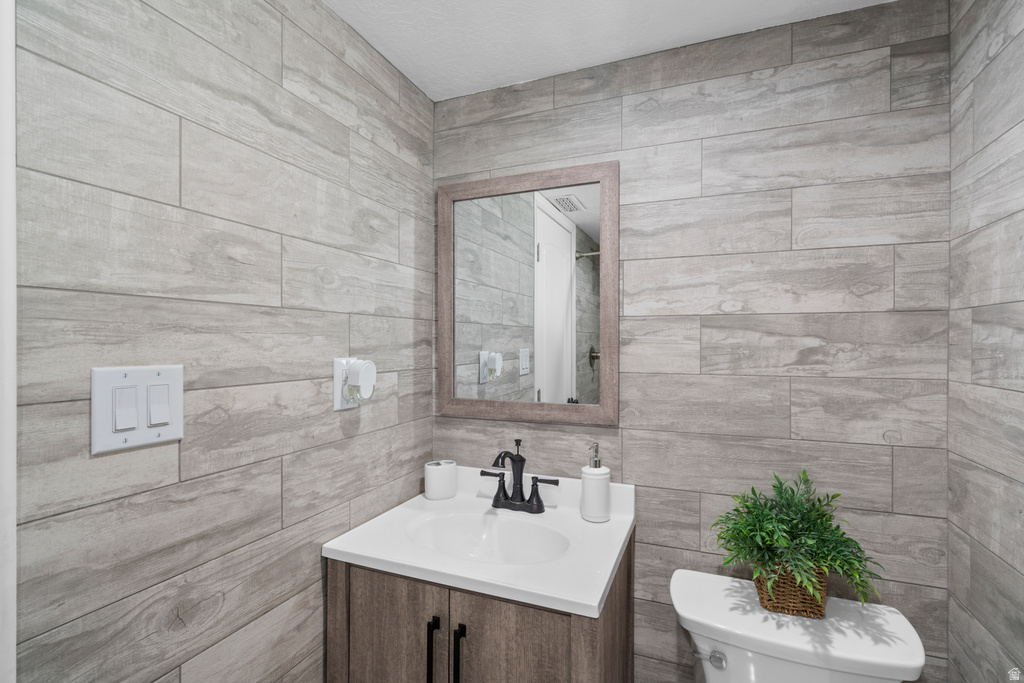 2058 W 1570 N Clinton, UT 84015