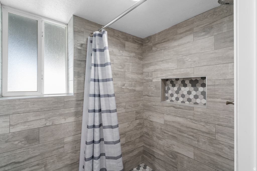 2058 W 1570 N Clinton, UT 84015