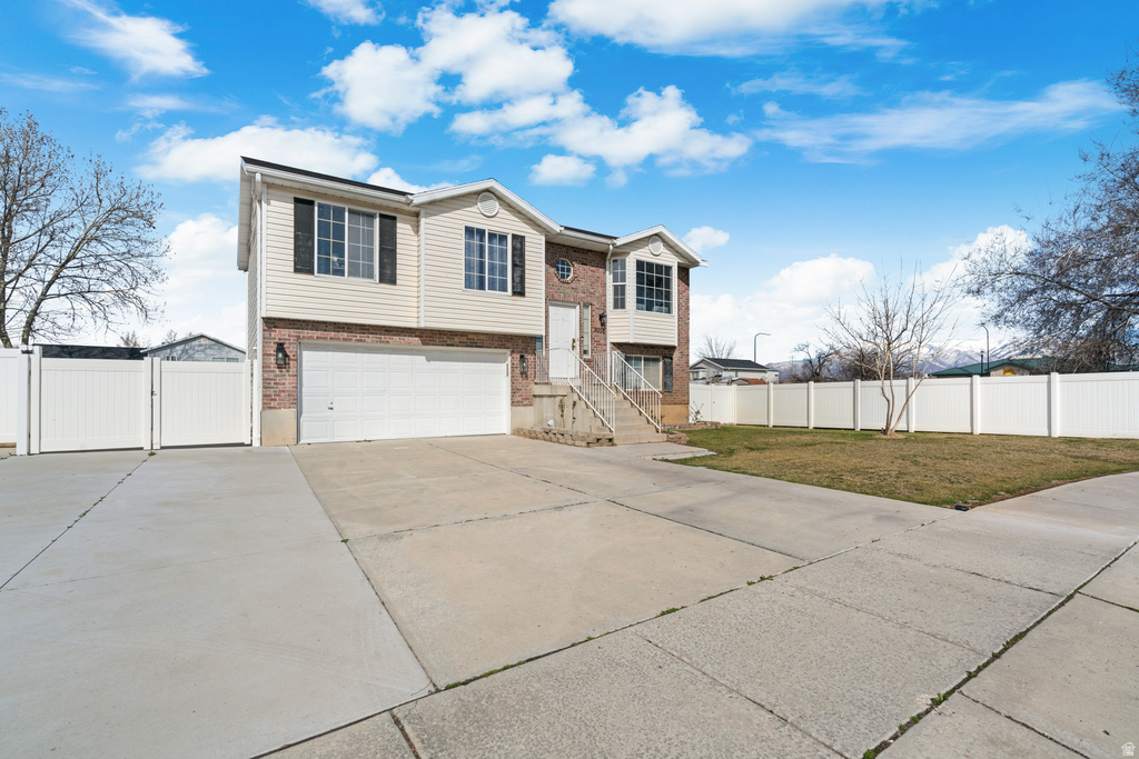 2058 W 1570 N Clinton, UT 84015