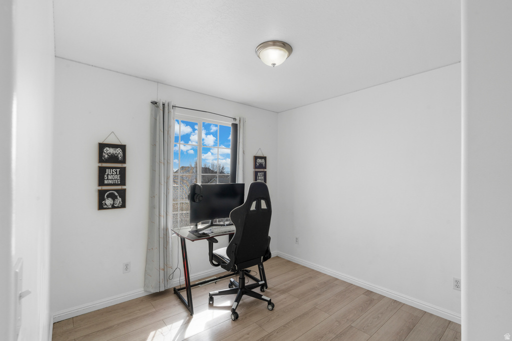 2058 W 1570 N Clinton, UT 84015