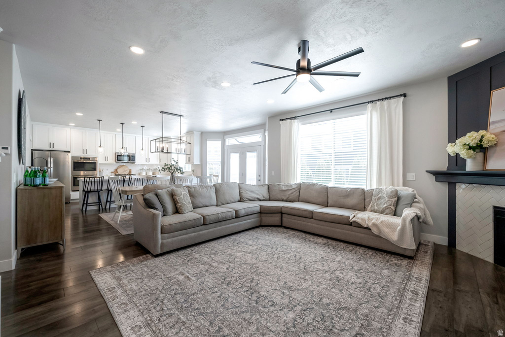 132 E ANNUAL WAY Vineyard, UT 84059