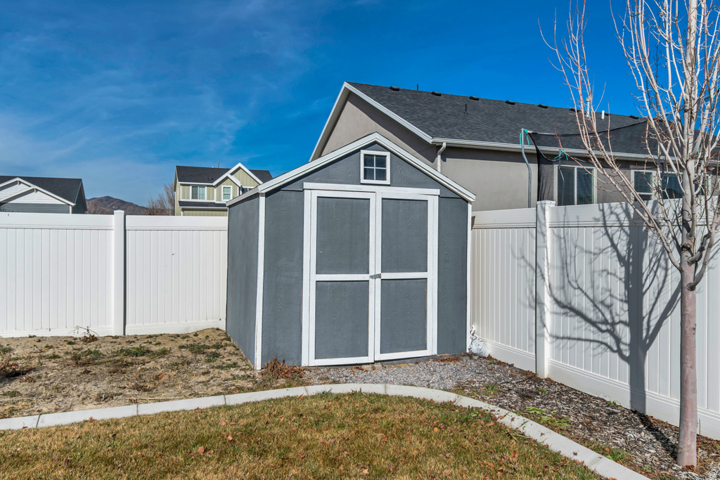 617 S 300 E Lehi, UT 84043