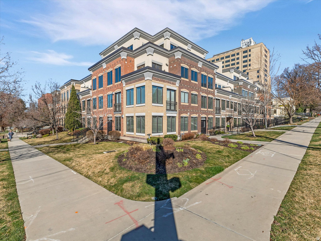 88 S 900 E #113 Salt Lake City, UT 84102