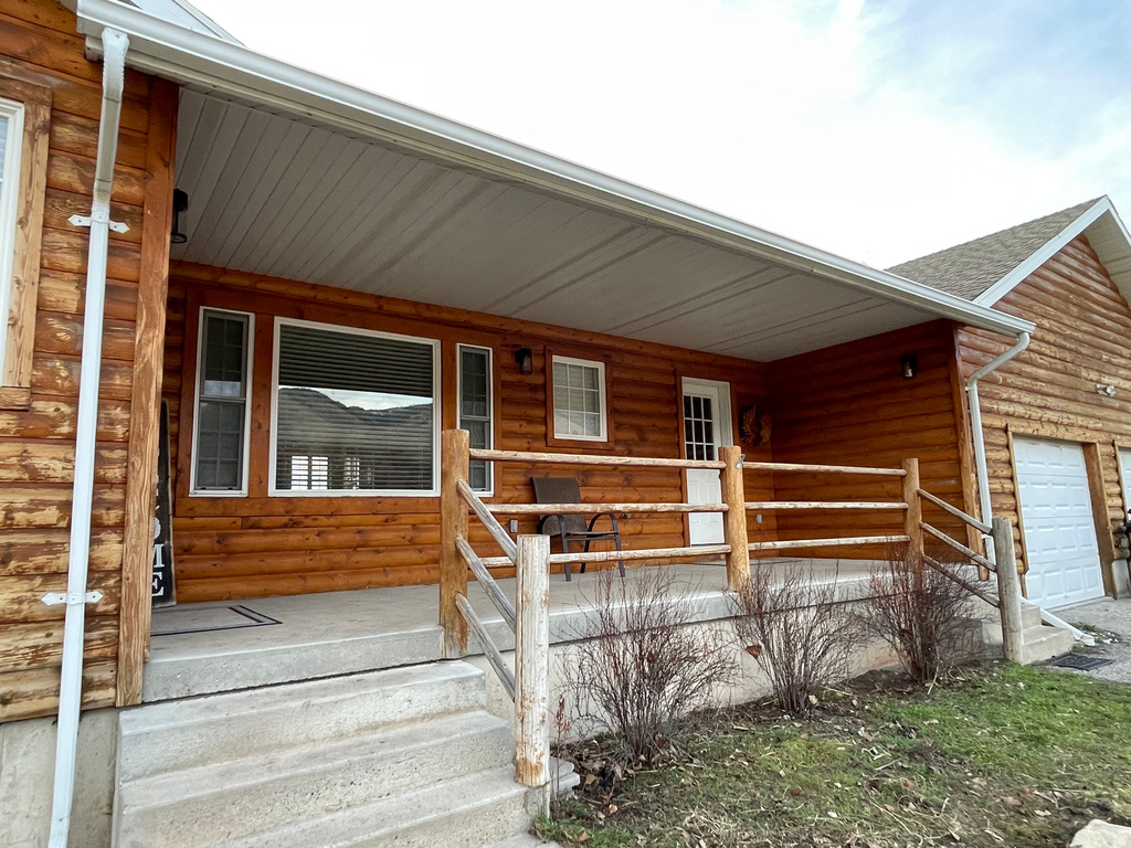 333 LAGO LIBERTY RD Grace, ID 83241