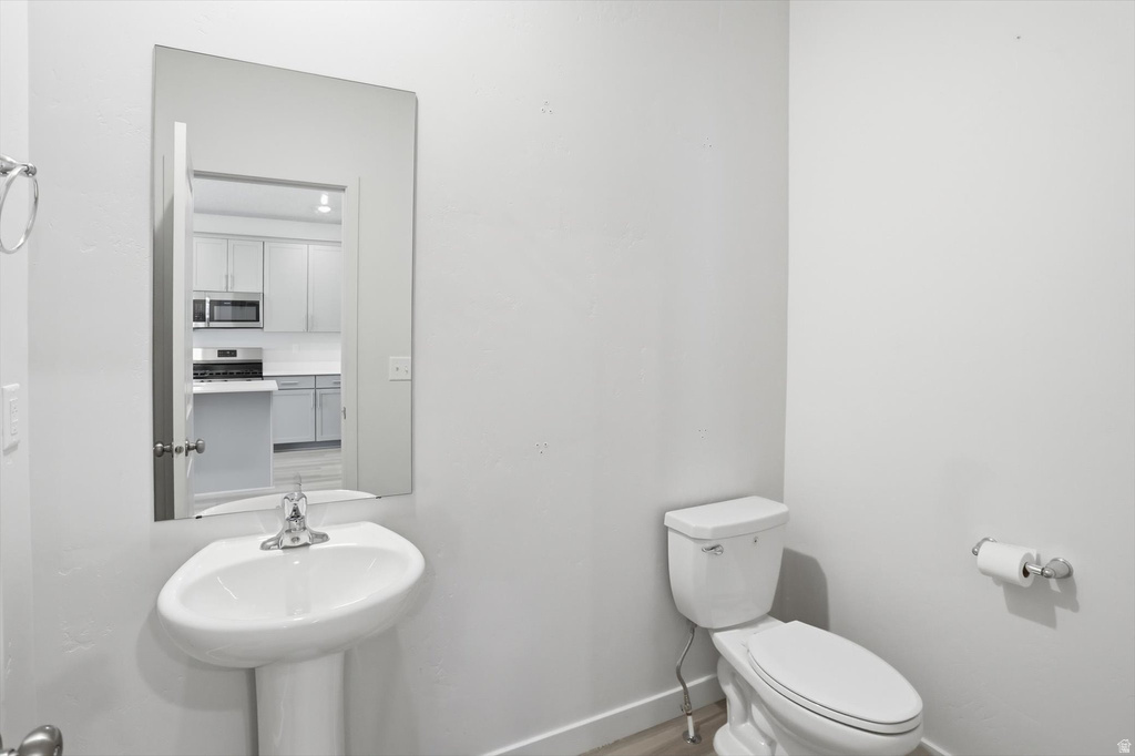 683 S MILLER AVE North Salt Lake, UT 84054