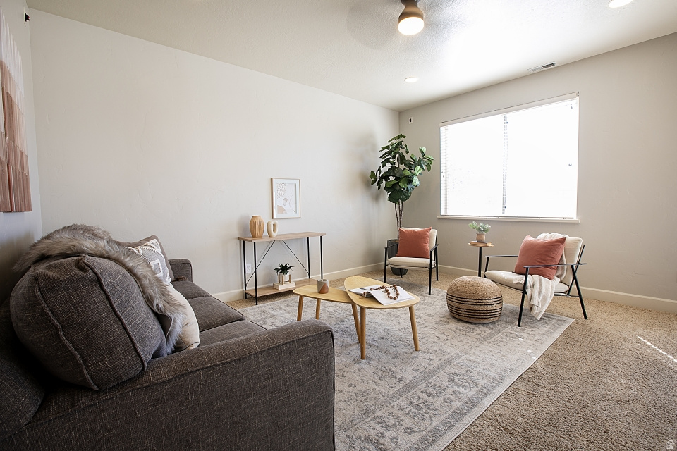 331 E SEAGULL LN Saratoga Springs, UT 84045