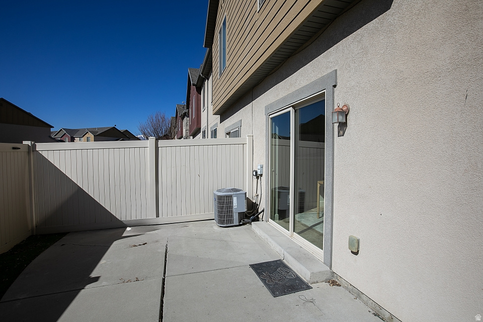 331 E SEAGULL LN Saratoga Springs, UT 84045