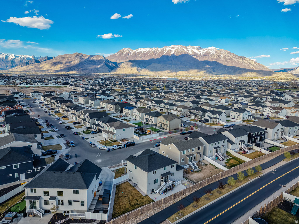 213 W SICULA RD Vineyard, UT 84059