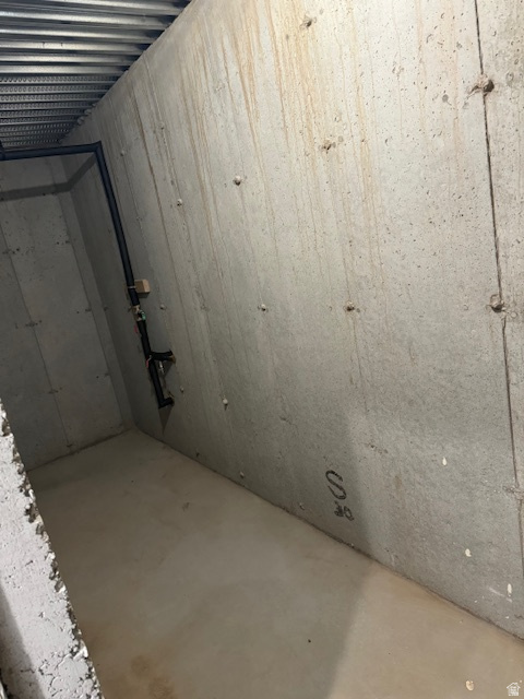 213 W SICULA RD Vineyard, UT 84059