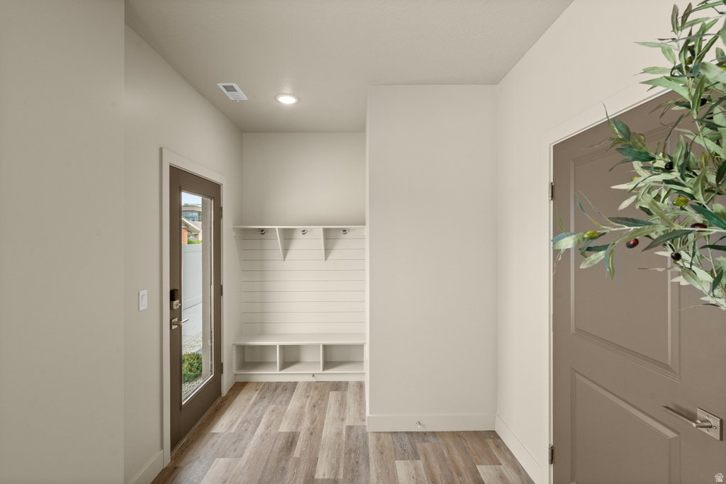 7222 S RAMANEE DR Midvale, UT 84047