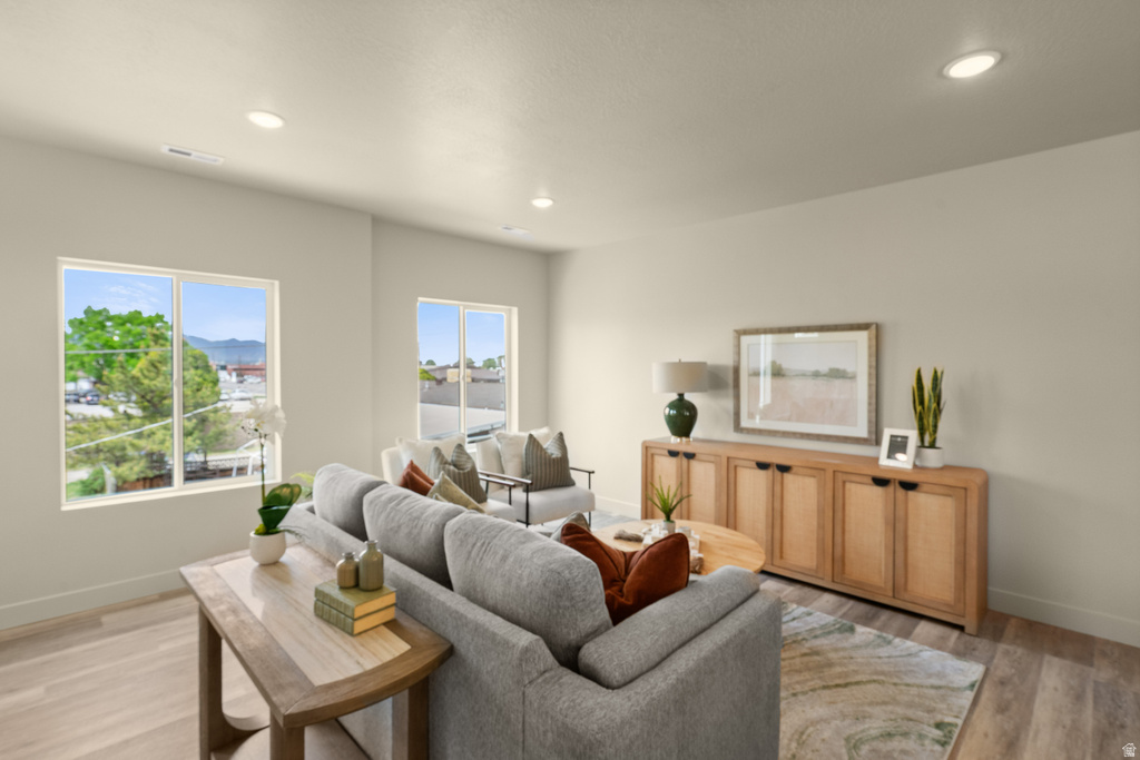 7222 S RAMANEE DR Midvale, UT 84047