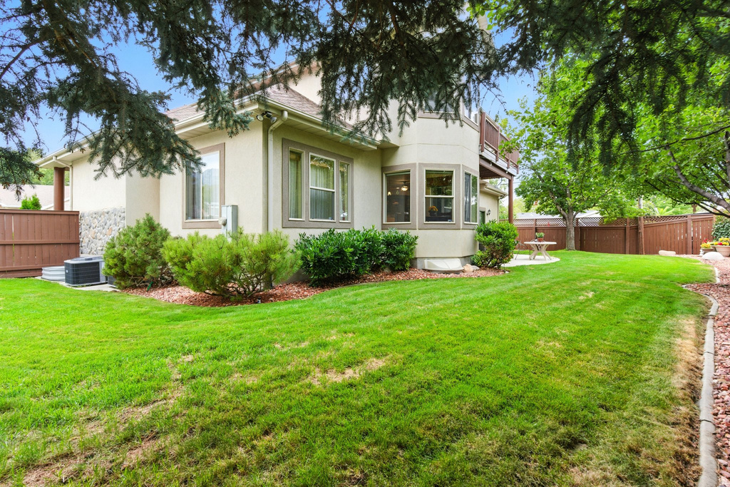 2407 BENGAL BEND CV Cottonwood Heights, UT 84121