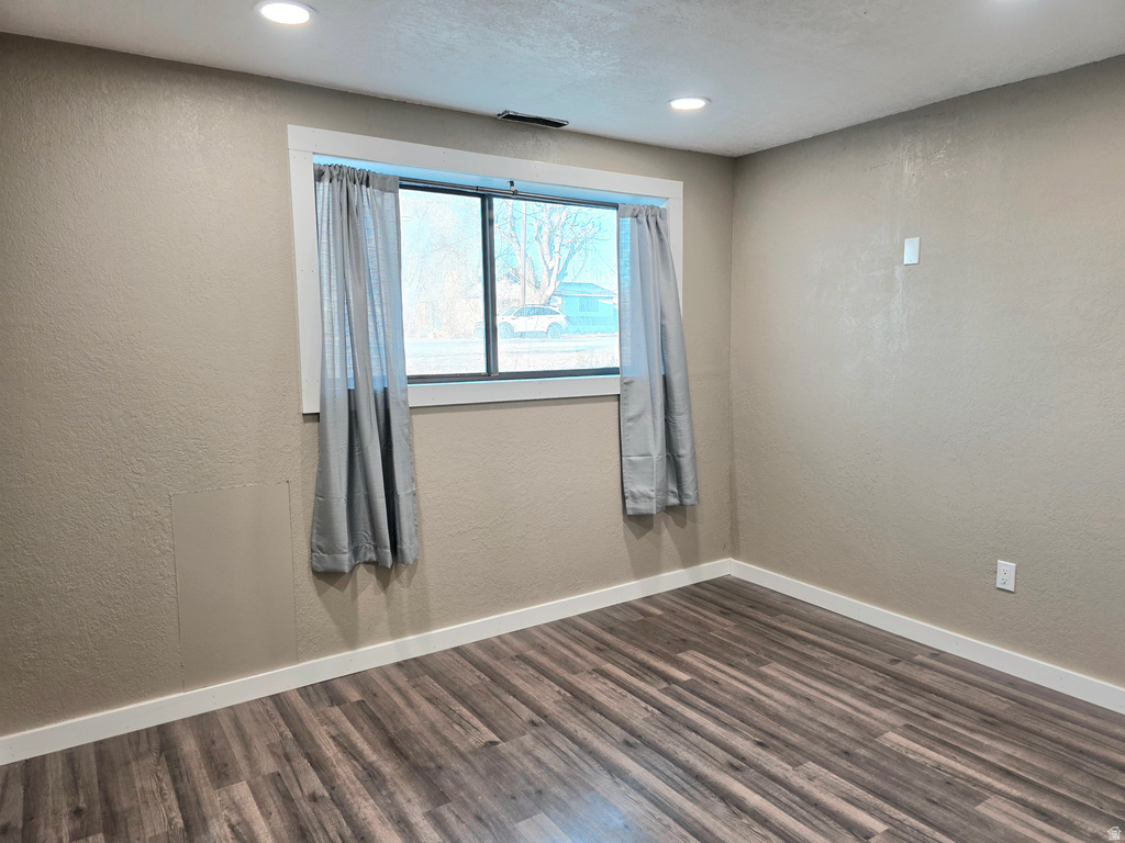 631 W MAIN ST Wellington, UT 84542