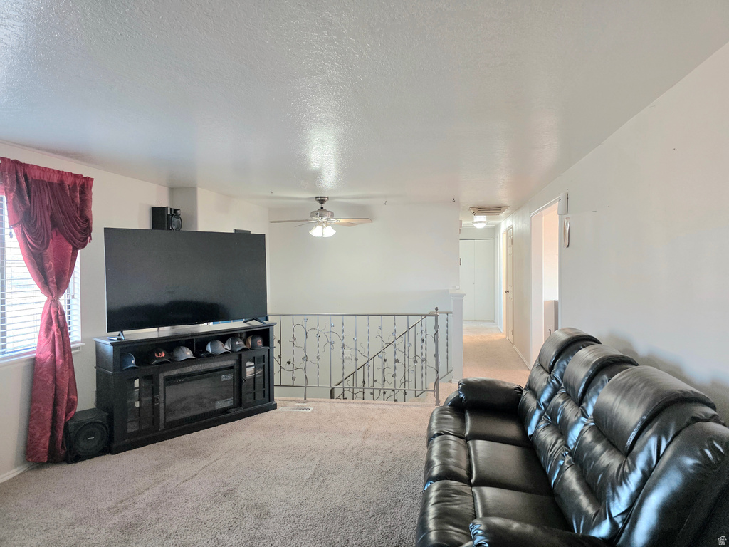 631 W MAIN ST Wellington, UT 84542