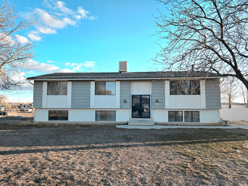 631 W MAIN ST Wellington, UT 84542