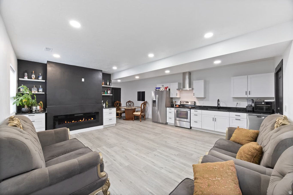 1234 S ADAMS CV Saratoga Springs, UT 84045