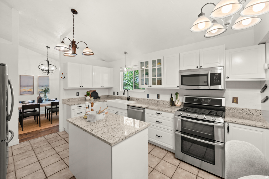 2163 E BORG DR Sandy, UT 84092