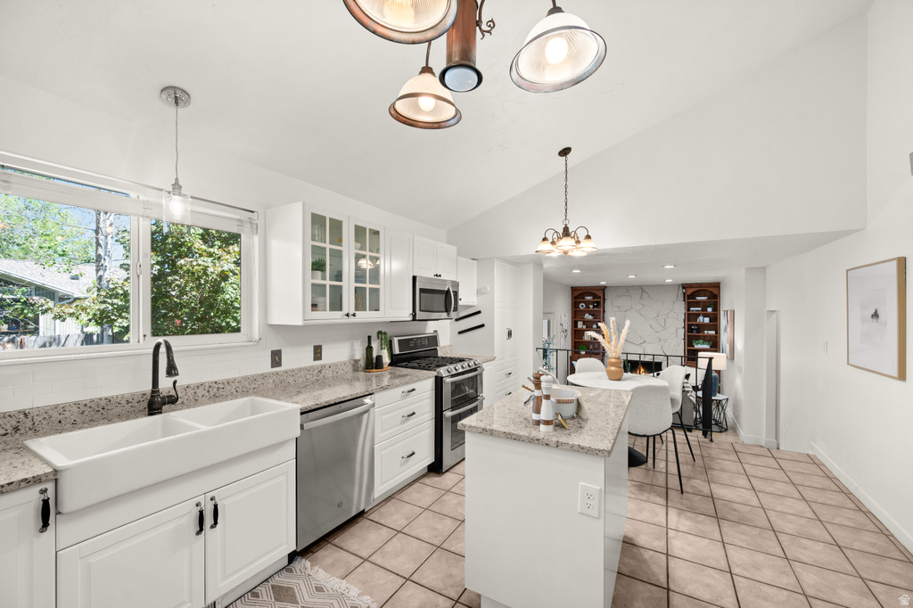 2163 E BORG DR Sandy, UT 84092