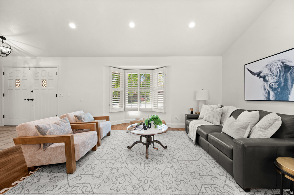 2163 E BORG DR Sandy, UT 84092