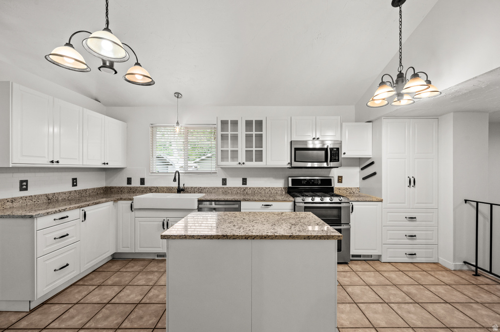 2163 E BORG DR Sandy, UT 84092